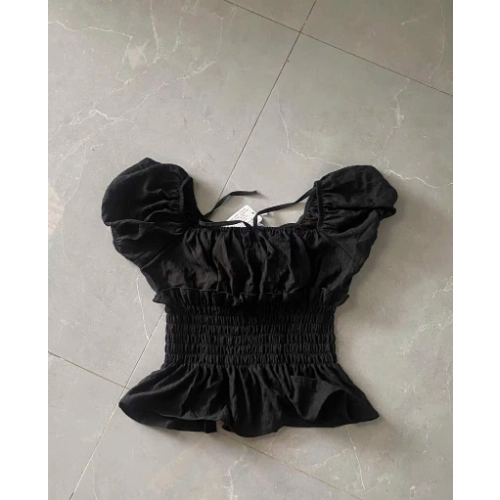 sản phẩm đẹp, mik 52kg mặc đen vừa che được bụng to