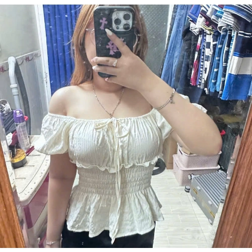 giao nhanh áo đẹp chất vải kh nóng shipper thân thiện 