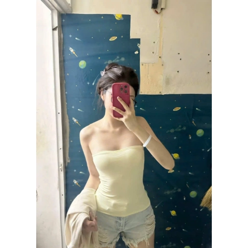 giá rẻ ôm phom nhoa mnn nói chung là nên mua của nhà hp nhiều gòi kh còn bàn cãi cskh oke lắm