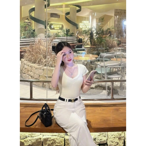 mua 3 màu luôn gòi đó, áo xinh fom đẹp