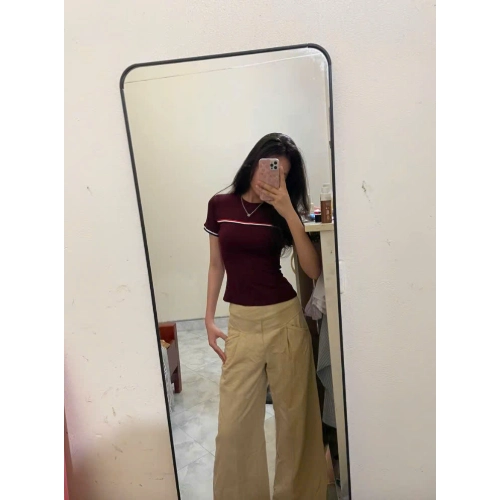 chát vải đẹp, mua rất nhiều sp nhà hp rồi kh phải bàn cãi thêm nữa heheh 