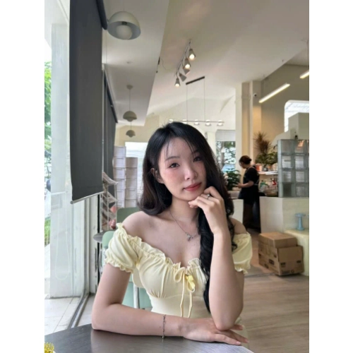 ao rat ok ạ kh mỏng đâu triết eo so với giá thì ok ạ