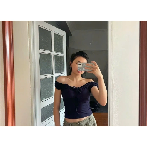 áo đẹp giao hàng siêu nhanhh mình mặc lên hack dáng lắm
