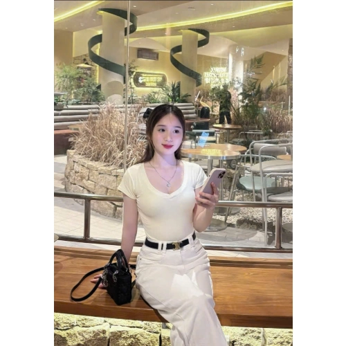 mua 3 màu luôn gòi đó, áo xinh fom đẹp