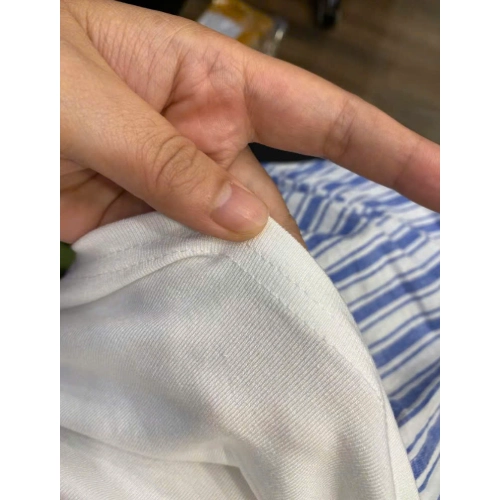 áo mát, phiom đẹp dày vừa phải mọi người nên mua nha lần thứ 2 mua lại vấn rất hài lòng với sản phẩm