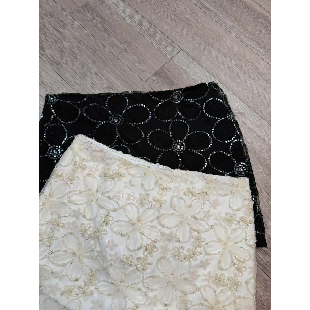 Chân váy chữ A ren hoa body dáng ngắn phong cách Y2k, váy nữ có quần bảo hộ mặc noel tết quanh năm CÓ BIGSIZE A30